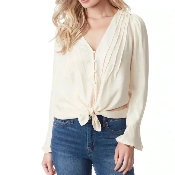 Jessica Simpson Women’s Cecily Long Sleeve Crepe Top - Picture 1 of 8
